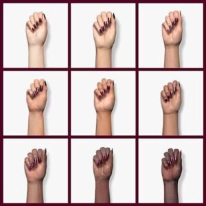 Revlon Nail Polish, Super Lustrous Nail Enamel Polish, Chip Resistant & Longwear Formula, High Shine Finish, 570 Vixen, 0.5 fl oz. - Image 4