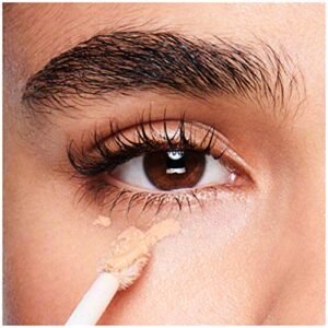 Revlon ColorStay Concealer, Longwearing Full Coverage Color Correcting Makeup, Medium 40,0.21 oz - Image 4