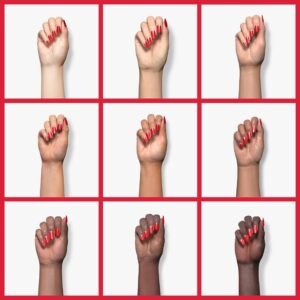 Revlon Nail Polish, Super Lustrous Nail Enamel Polish, Chip Resistant & Longwear Formula, High Shine Finish, 640 Fearless, 0.5 fl oz. - Image 4