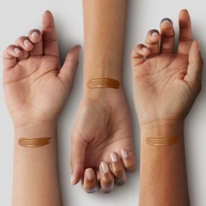 COVERGIRL TruBlend Matte Made Liquid Foundation, Deep Golden, 1.01 Fl Oz (Pack of 1) - Image 4